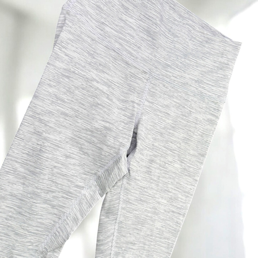 Lululemon Base Pace Leggings Women 6 White Gray Striped Crop High Rise Athletic